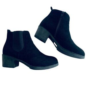 NWOT Women's Thick-Soled Ankle Boots with Chunky Heel - Size US 9.5, Black